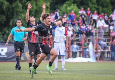 Dragones vence a Estudiantes del Cobach