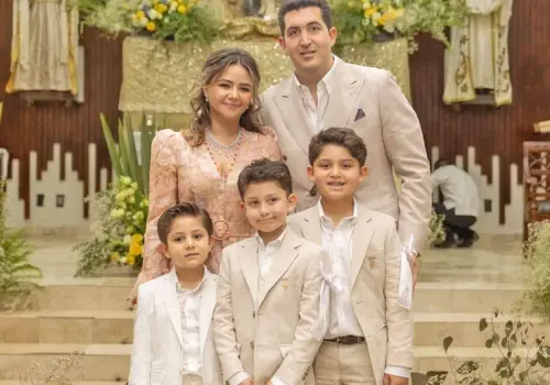 Hermanitos reciben la bendición de Dios