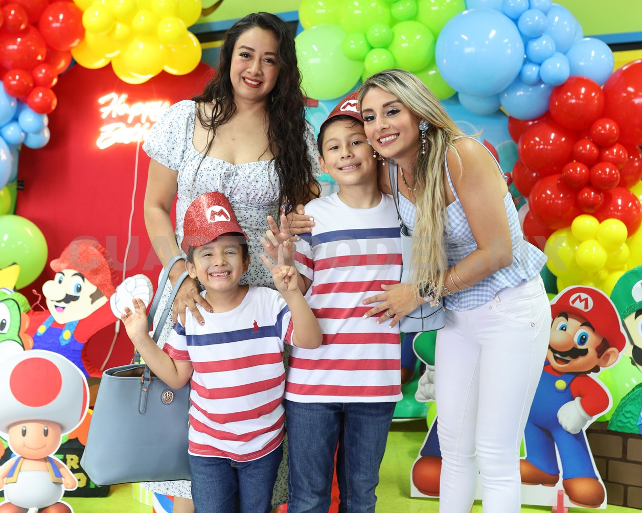 ¡Muchas felicidades, Salvador!