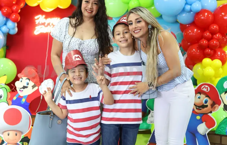 ¡Muchas felicidades, Salvador!