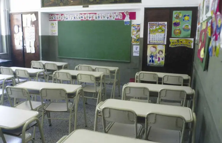 Más de 19 mil escuelas cerradas por paro de la CNTE