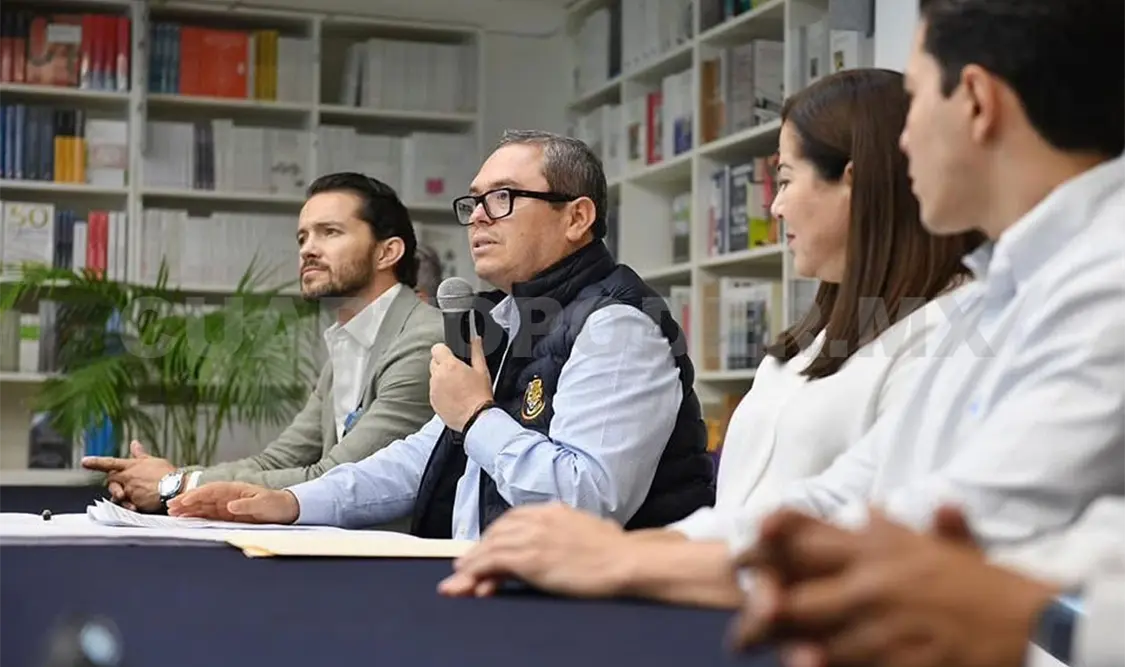 La firma se concretó en la Sala de Rectores de la Librería “José Emilio Pacheco” del FCE. Cortesía