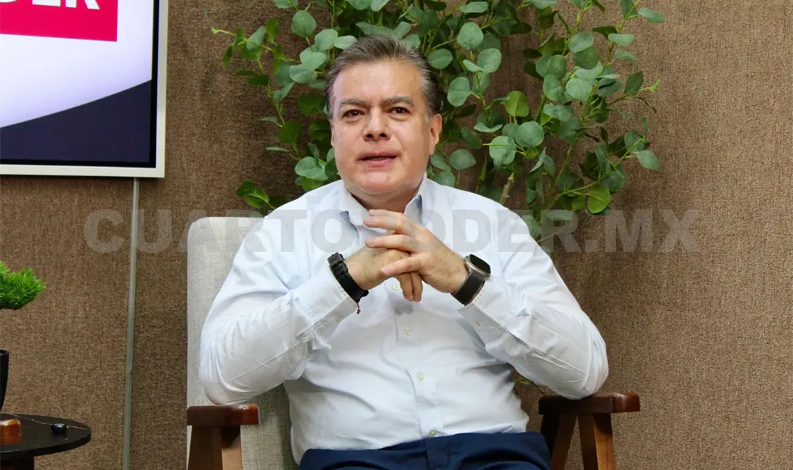 Francisco Chacón en los estudios de Cuarto Poder; habló de los programas que se han puesto en marcha. Cortesía