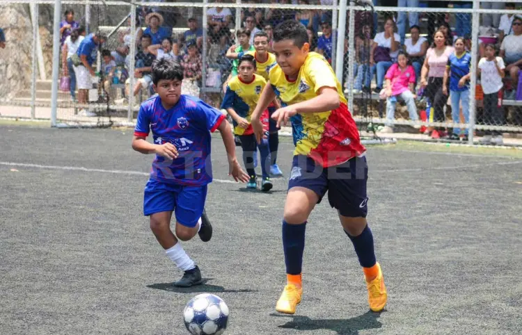 Aztecas conquistan el Torneo Infantil