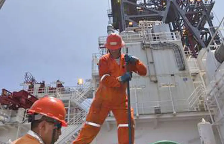 Ventas de petróleo se sitúan en mil 176 mdd