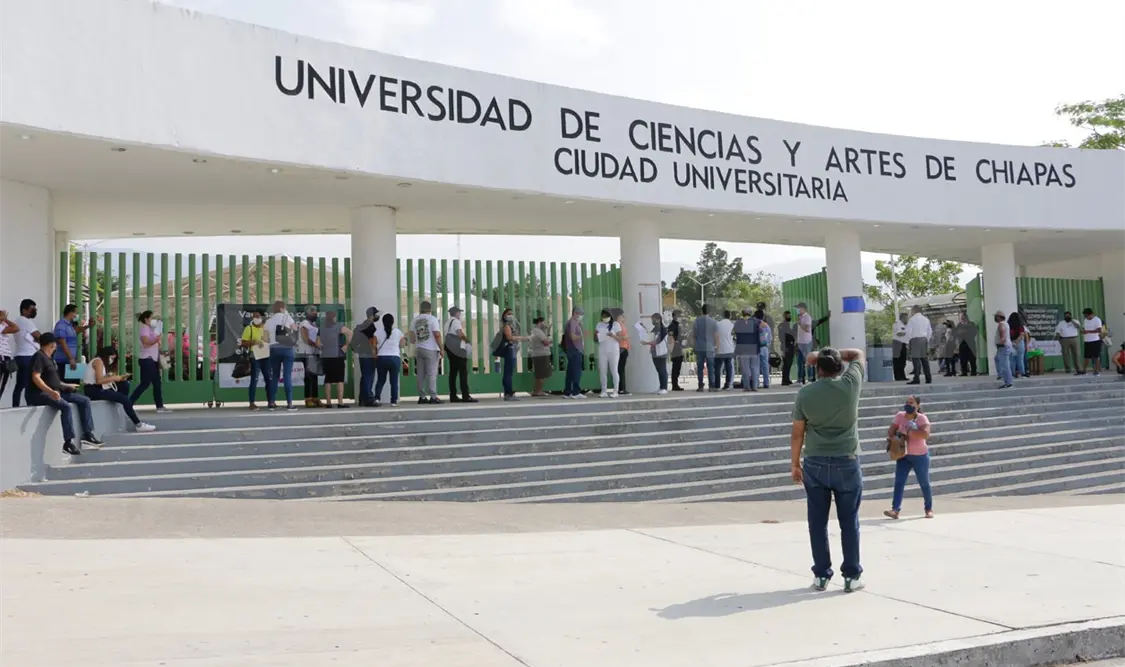 La rectora dijo que esto permitirá brindar espacios dignos y mejores equipos a los docentes y estudiantes. Diego Pérez / CP