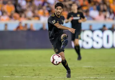 Vela anuncia su retiro del Futbol