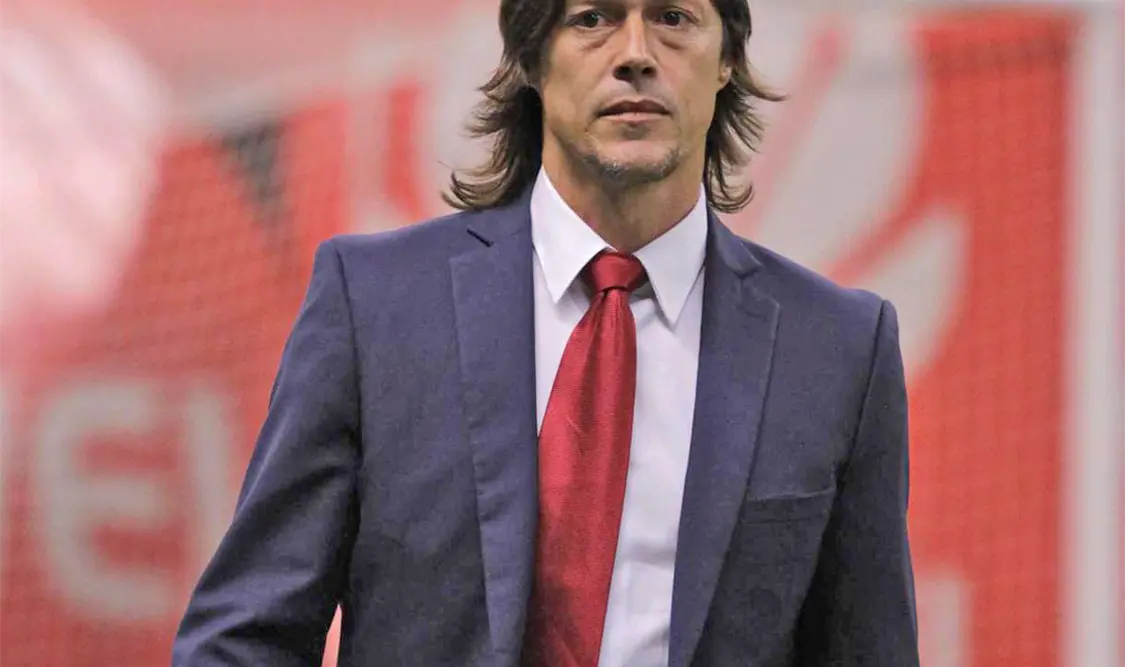 Almeyda prometió cuando se fue del país que solo regresaría a la Liga MX para dirigir a los tapatíos. Agencias