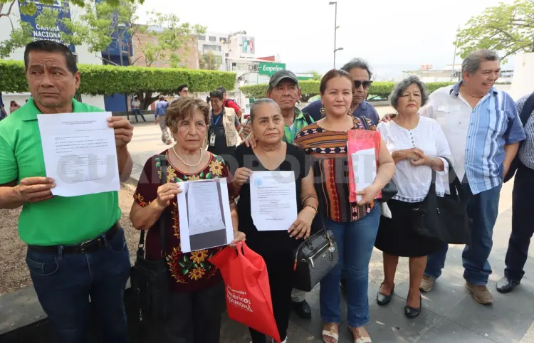 Denuncian imposición de directores en mercados