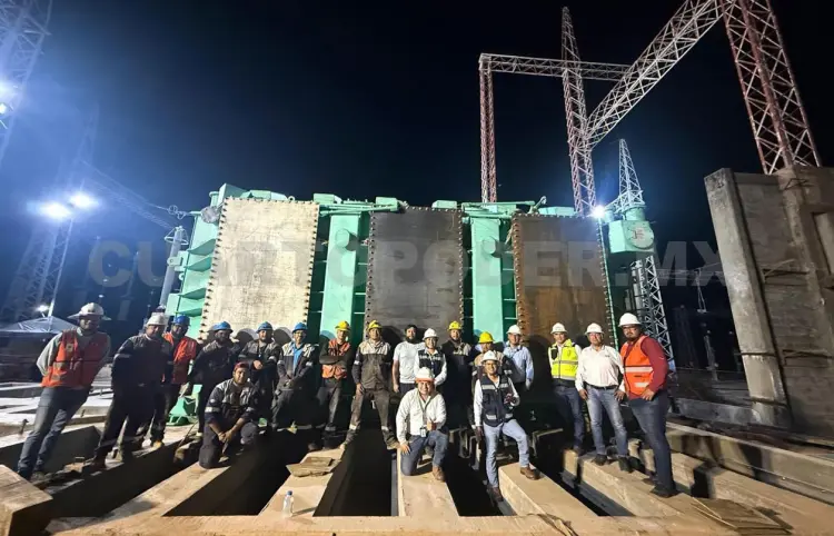 Autotransformador llega a su base final