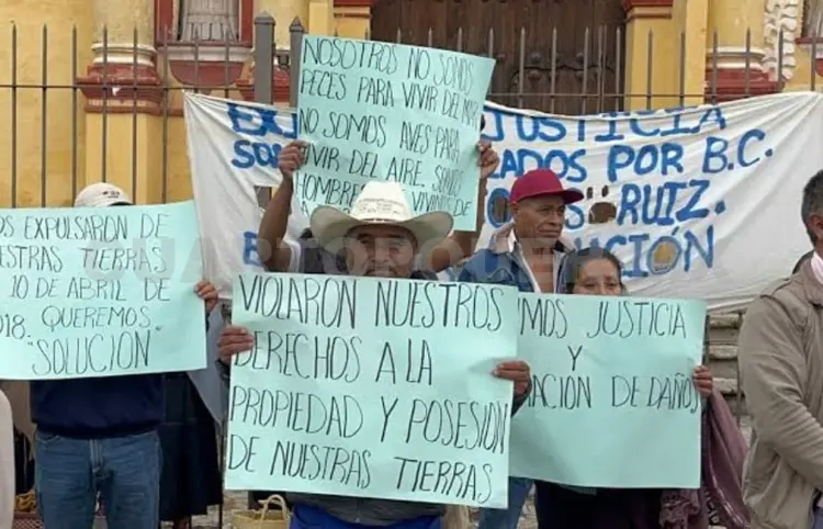 Desplazados exigen el retorno a sus tierras