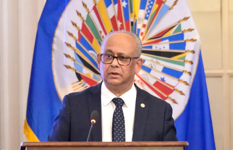 Asume Ramdin como secretario general de la OEA