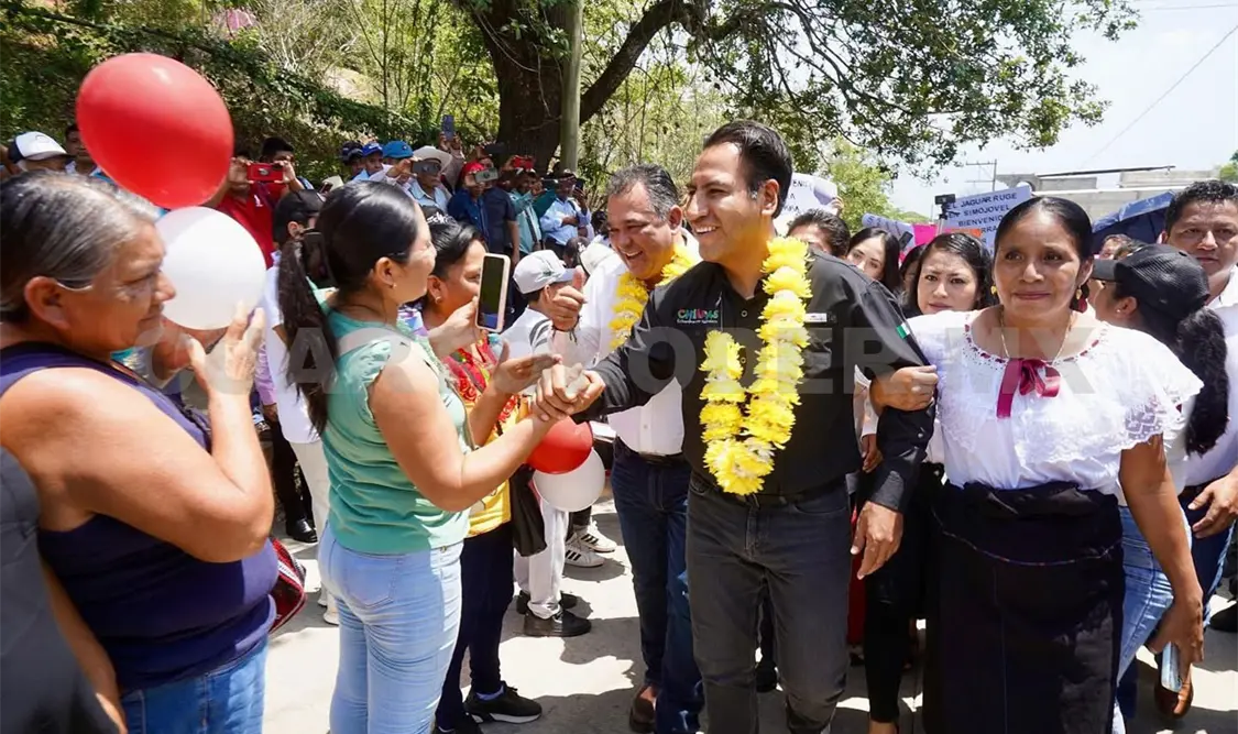 Aseguró que su administración brinda las herramientas para combatir el rezago educativo y fortalecer la conectividad. CP