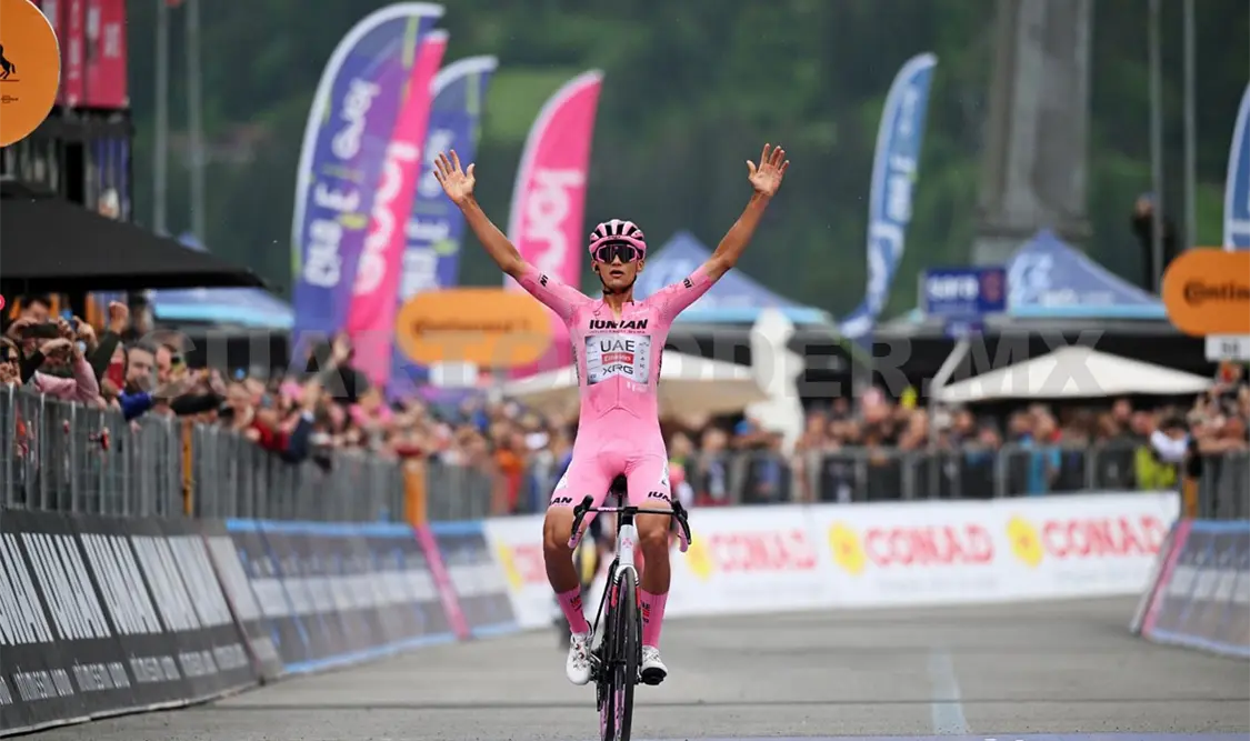 El nacido en Ensenada, Baja California, comanda la clasificación general con un tiempo acumulado de 73 horas, 47 minutos y 59 segundos. Cortesía