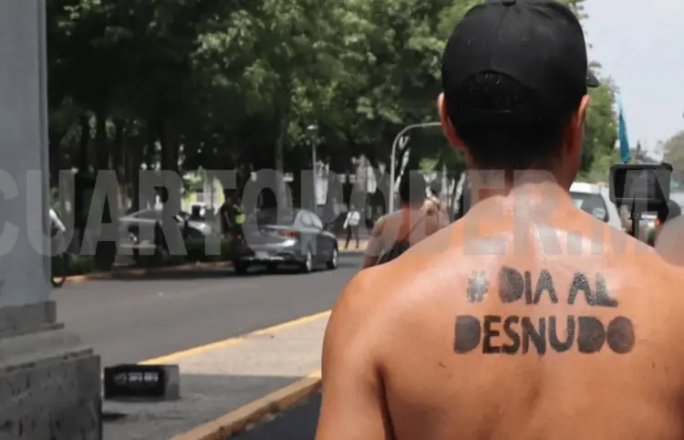 Marcha nudista en CDMX busca visibilizar el nudismo y romper tabúes sociales