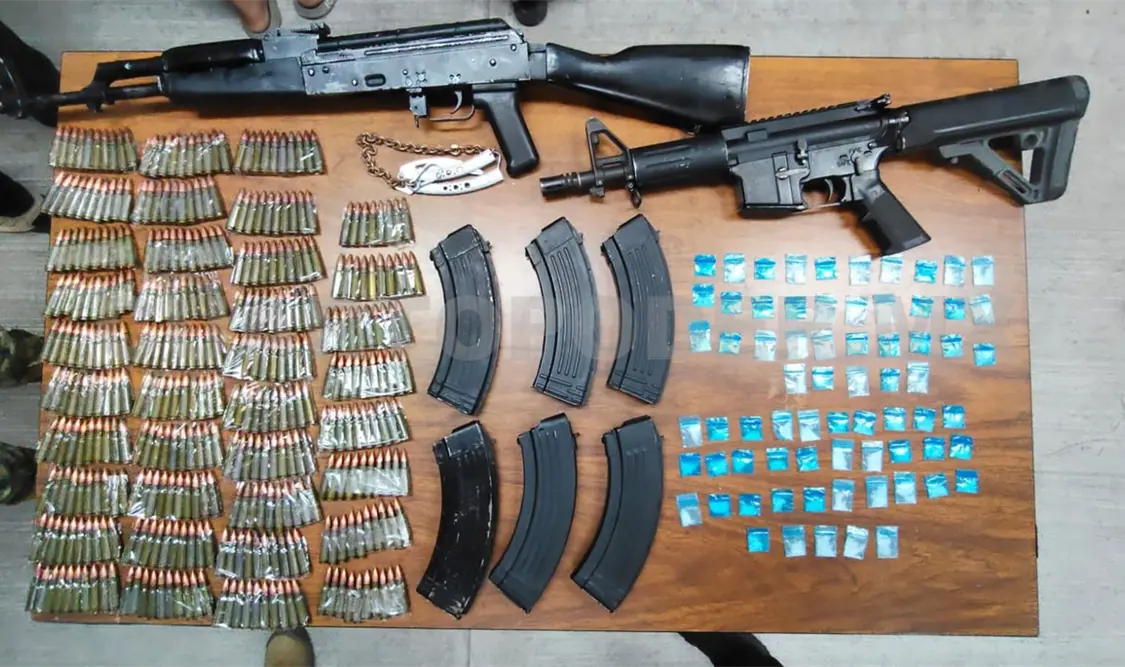 Llevaban una MP-15, una AK47, cargadores y 378 cartuchos útiles calibre 7.62 mm. CP