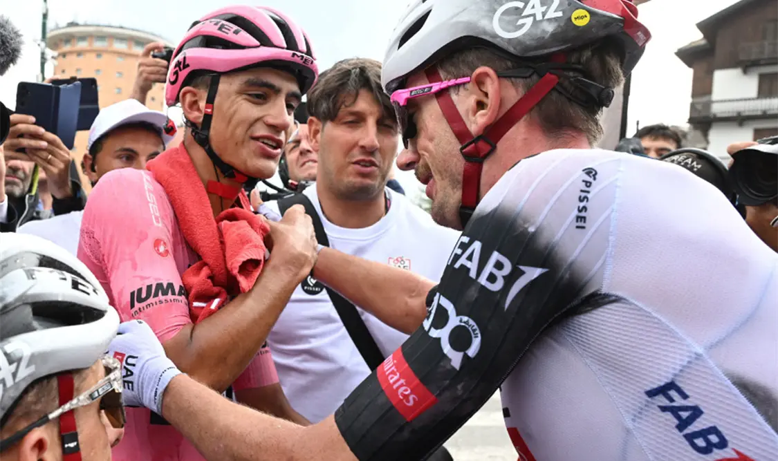 Del Toro no peleará por recuperar el liderato que le arrebató el ciclista británico, por un acuerdo que existe entre los ciclistas profesionales. Agencias