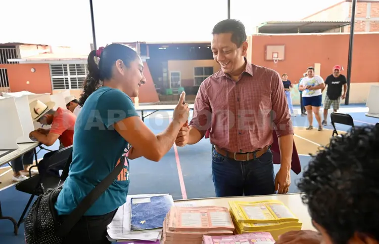 Voto consolida el sistema democrático: Llaven Abarca