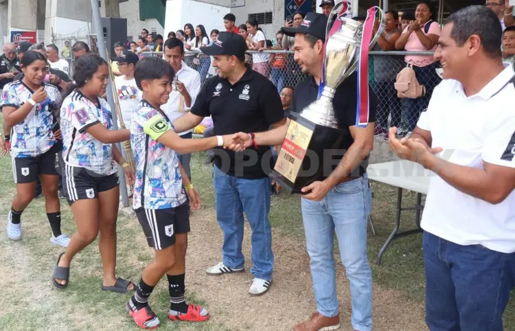 Clausuran Encuentro Académico, Cultural y Deportivo