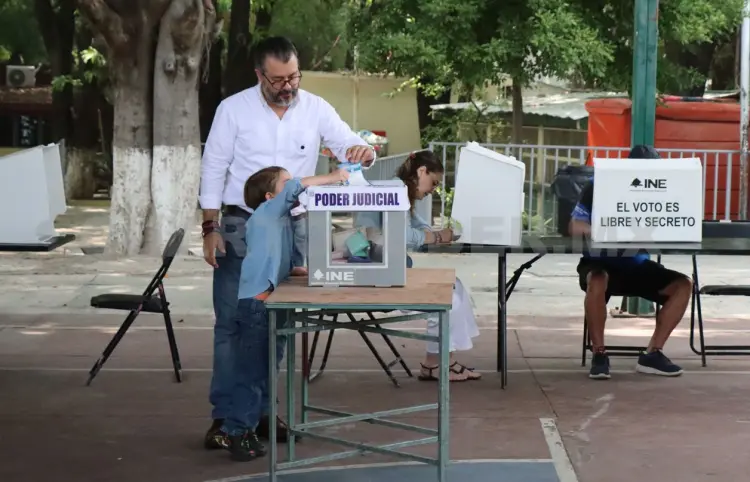 Defiende Gilberto Bátiz García la elección