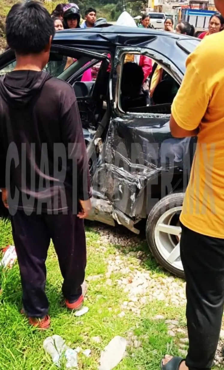 A la altura de Zacualpa, se salen de la carretera