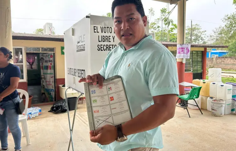 Candidato independiente triunfa en Zaragoza