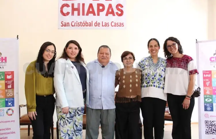 Exigen reconocer partería como derecho humano