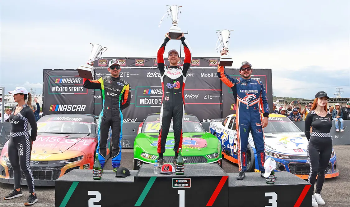 Afianzándose como equipo y tomando un paso importante rumbo a los Playoffs de Nascar México. Cortesía