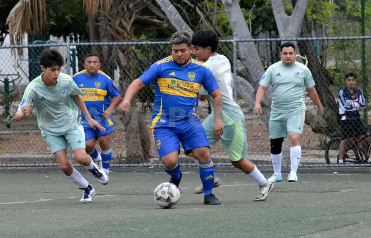 Parabrisas FC mostró toda su artillería