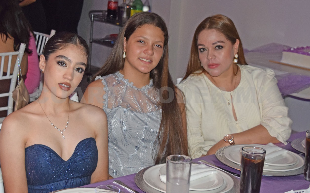 Los XV años de María José