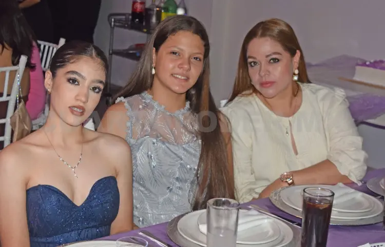 Los XV años de María José