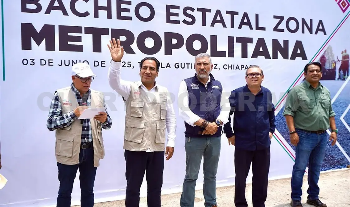 Banderazo de inicio al programa de Bacheo Estatal en la zona Metropolitana. Cortesía