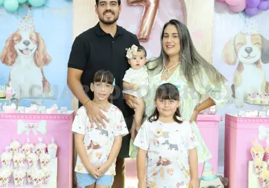 ¡Muchas felicidades, María!
