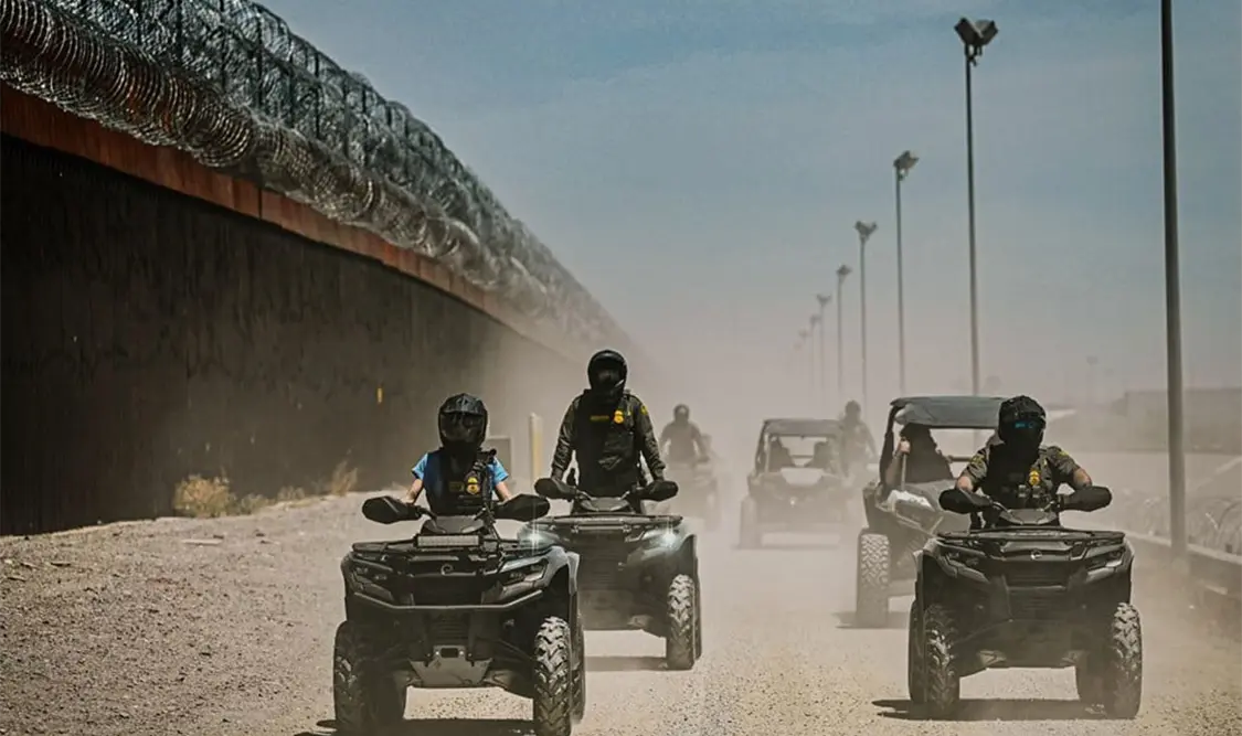 El embajador Johnson agregó que una frontera segura y eficiente es esencial para detener el tráfico de fentanilo. Cortesía