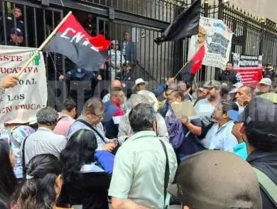Sheinbaum exige a la CNTE deslindarse de actos violentos en la Segob