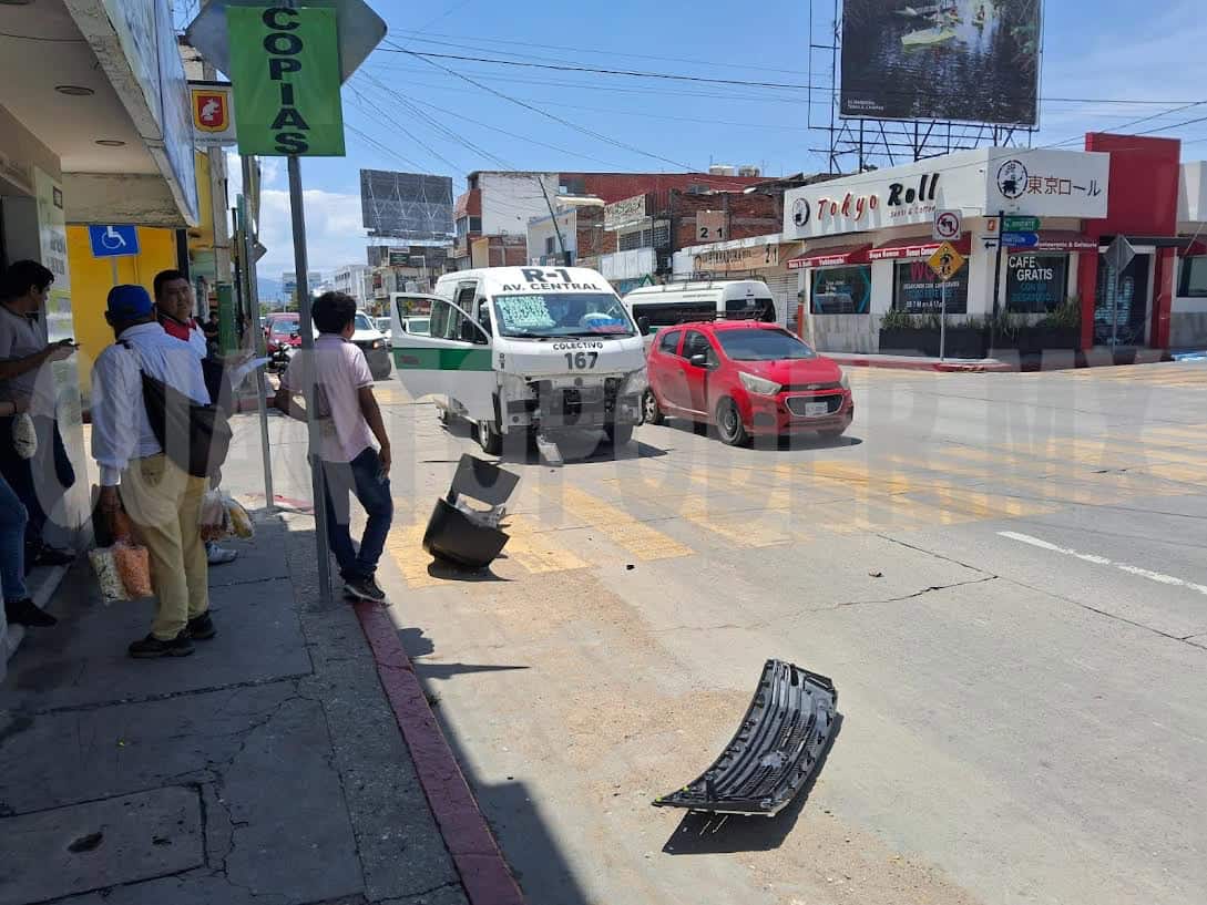 Se pasa la preferencia y provoca aparatosa colisión