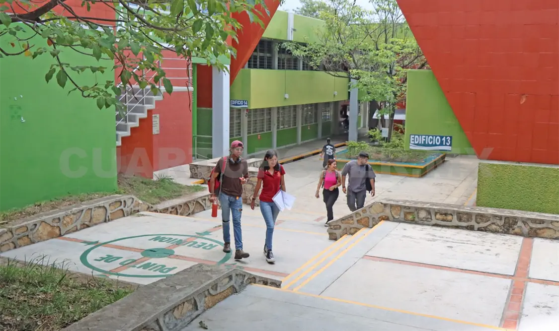 La finalidad es que los jóvenes puedan continuar con su carrera en alguna de las 32 licenciaturas que se ofertan. Diego Pérez / CP