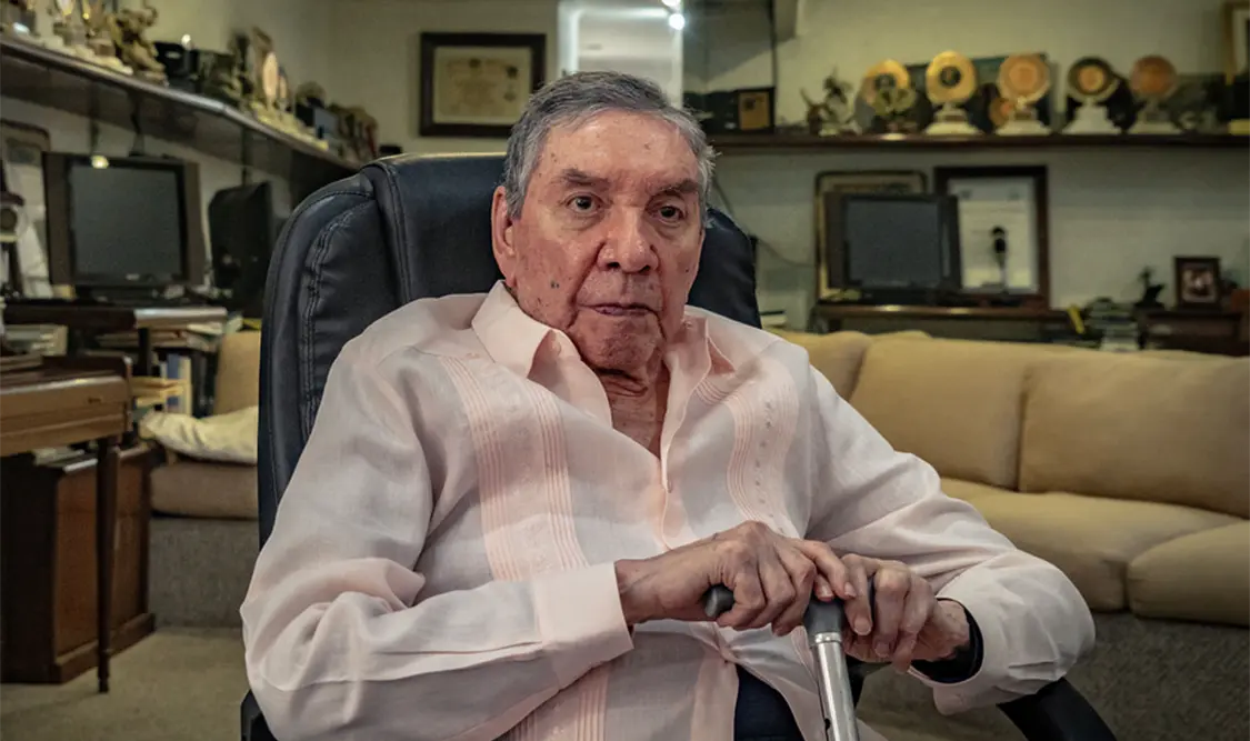 Celebran a Marco Antonio Muñiz