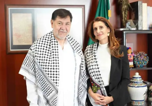 Nadya Rasheed se reunió con Fernández Noroña