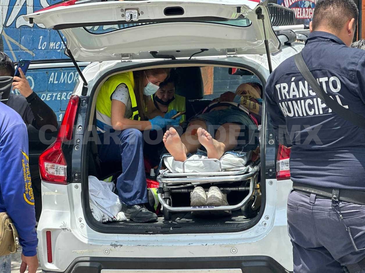 Joven “muerde el polvo” tras chocar