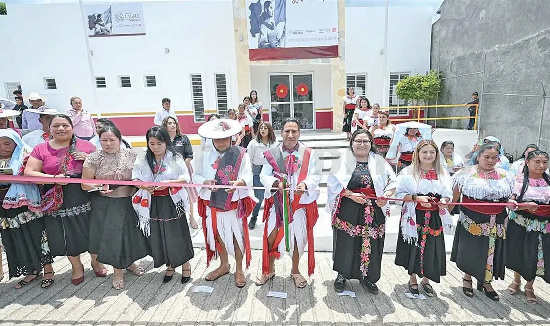 ERA resaltó la importancia del trabajo coordinado con la secretaria Citlalli Hernández para atender las causas estructurales de las violencias contra la mujer. Cortesía