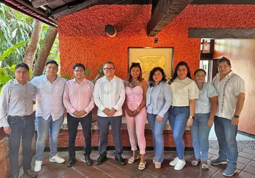 Realiza el rector gira en Palenque y Catazajá