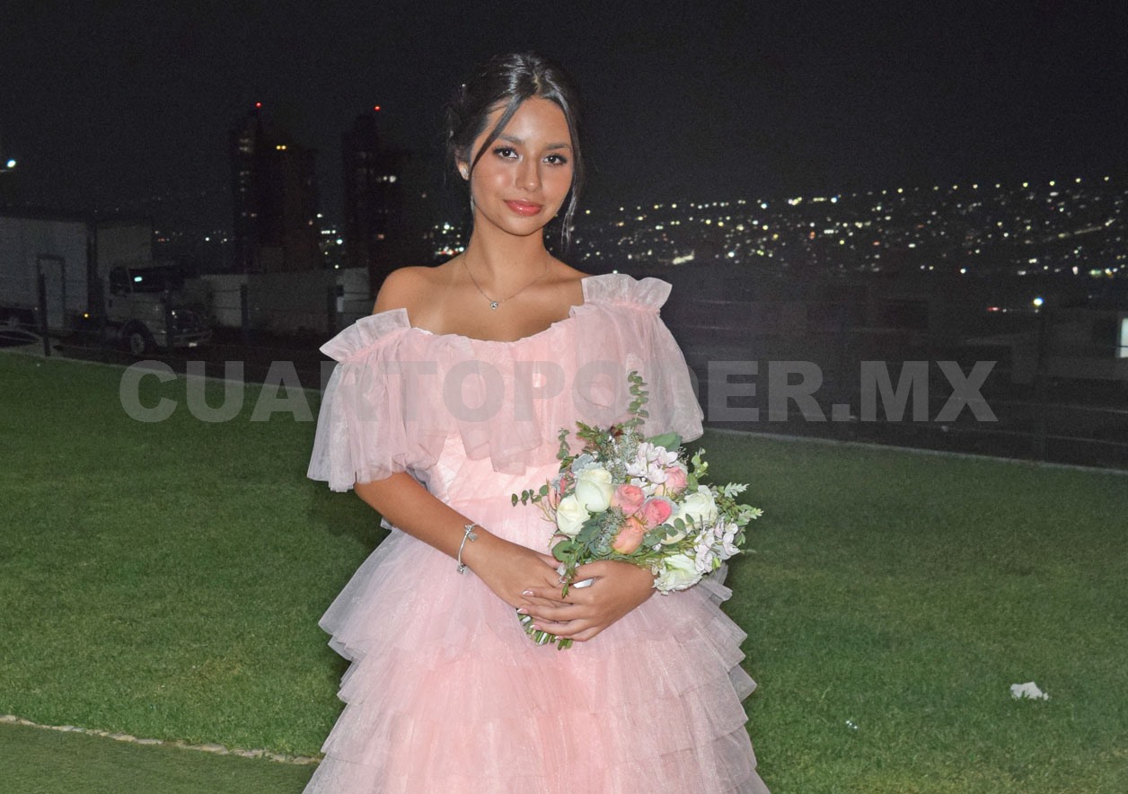 Stacy celebra sus XV años