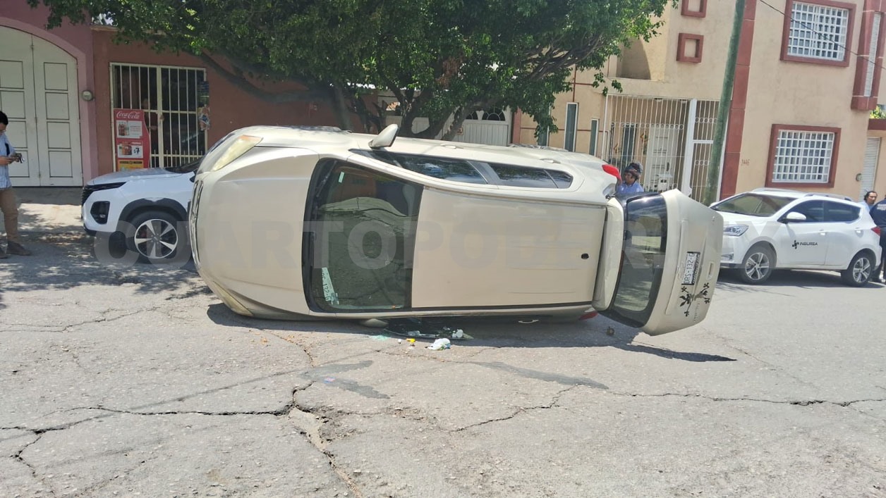 Un lesionado en aparatosa volcadura de SUV