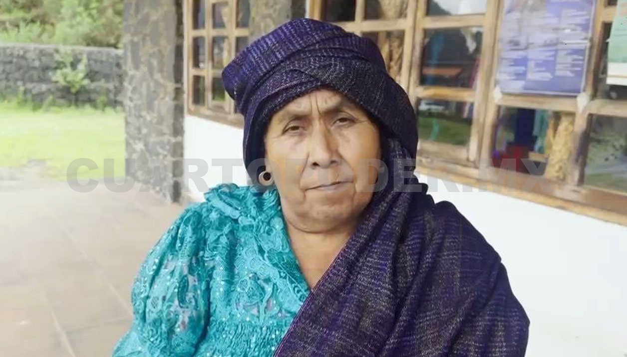 Reconocen labor de Juana Bravo Lázaro