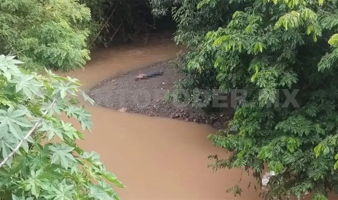 El cuerpo quedó tendido sobre un playón, desde donde se pudo divisar. Víctor Sánchez / CP