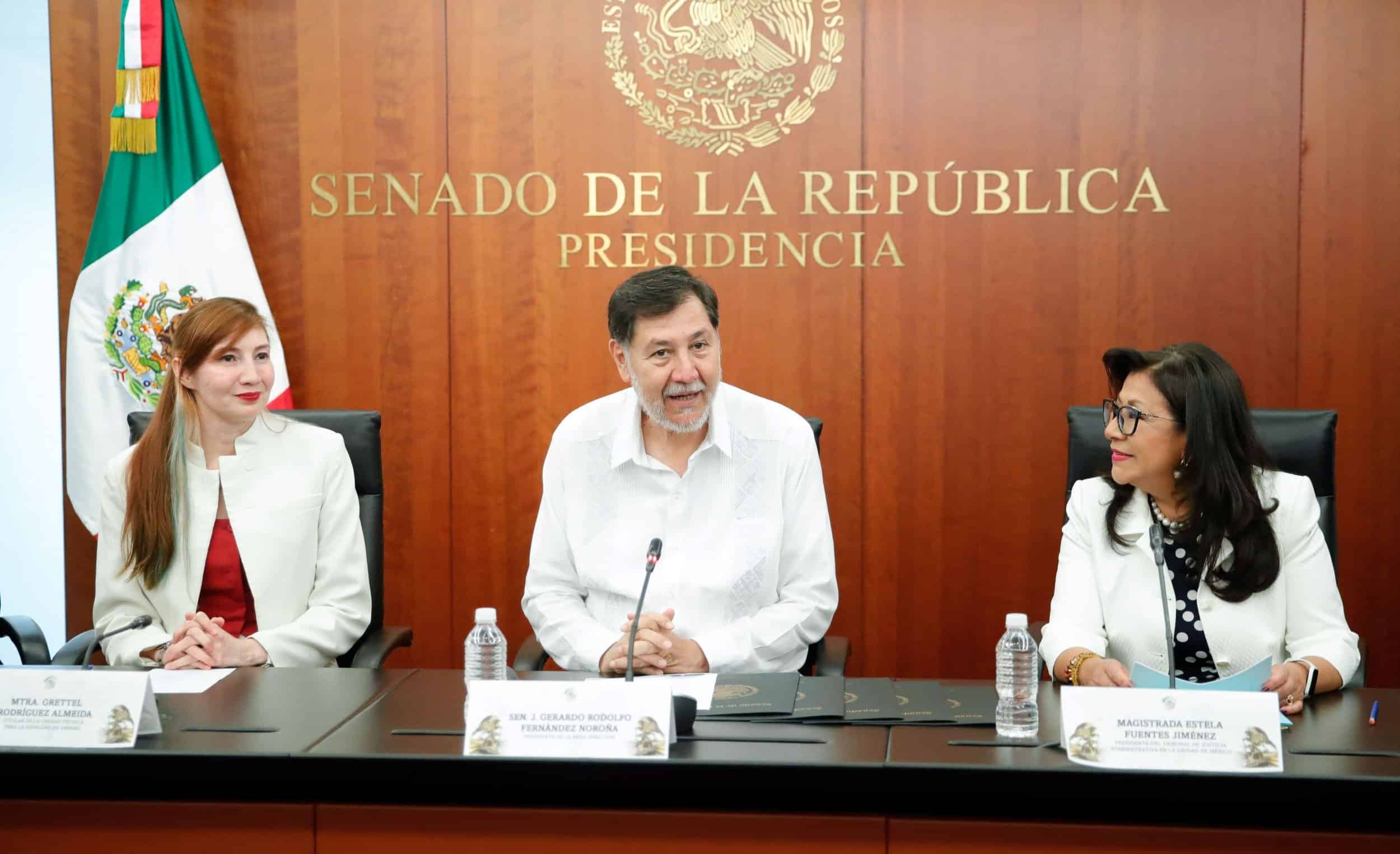 Juez ordena a Noroña a desbloquear a ciudadano de X