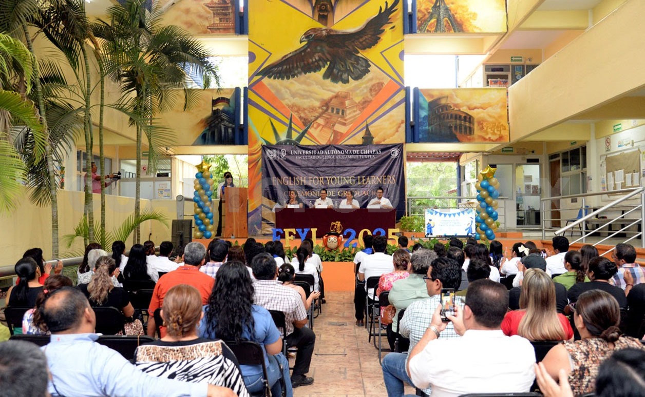 Concluyen niñas y niños sus cursos de inglés