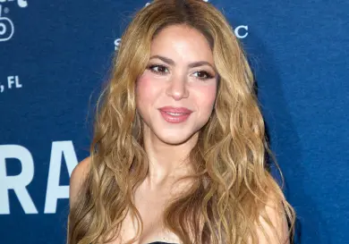 Shakira pospone concierto en EU