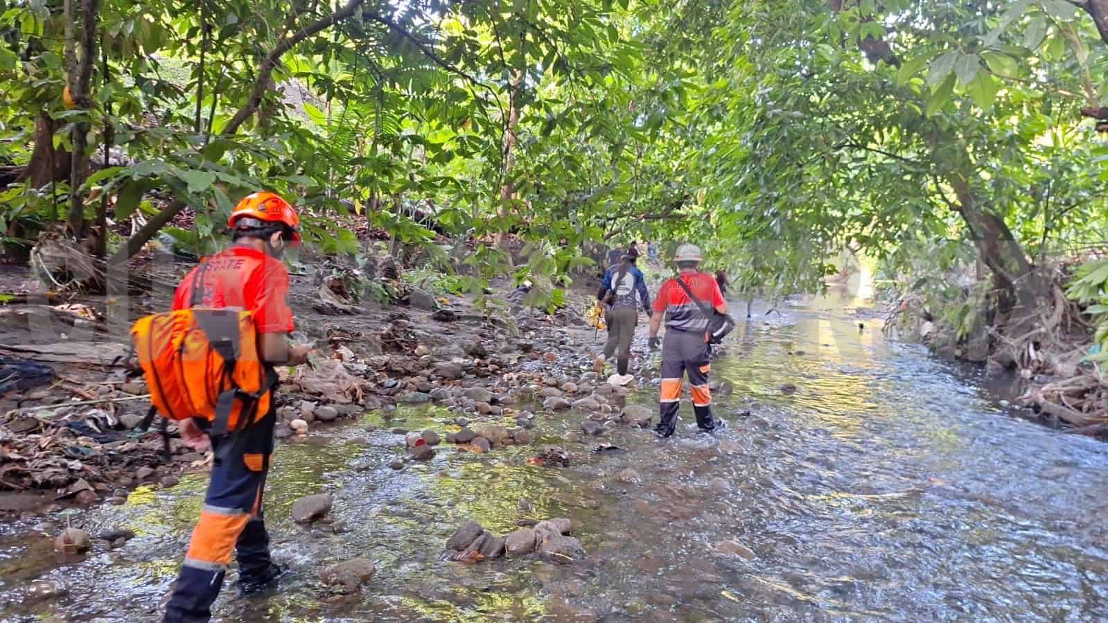 Localizan a colombiano succionado por alcantarilla